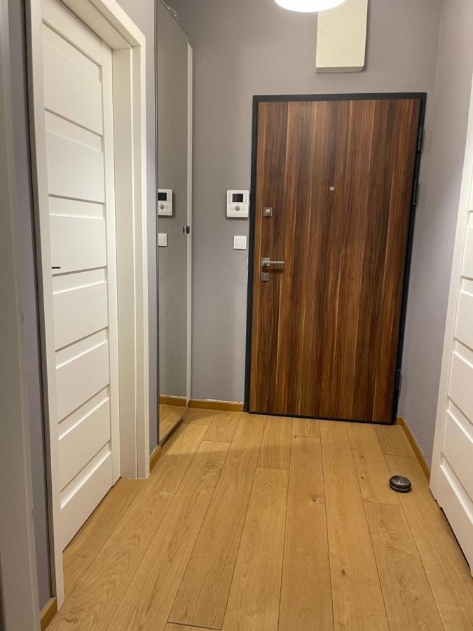 Apartamenty Warszawa Centrum Wlodarzewska 30 Luaran gambar