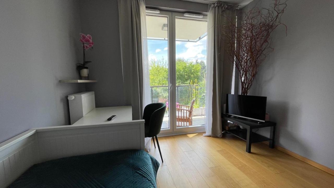 Apartamenty Warszawa Centrum Wlodarzewska 30 Luaran gambar